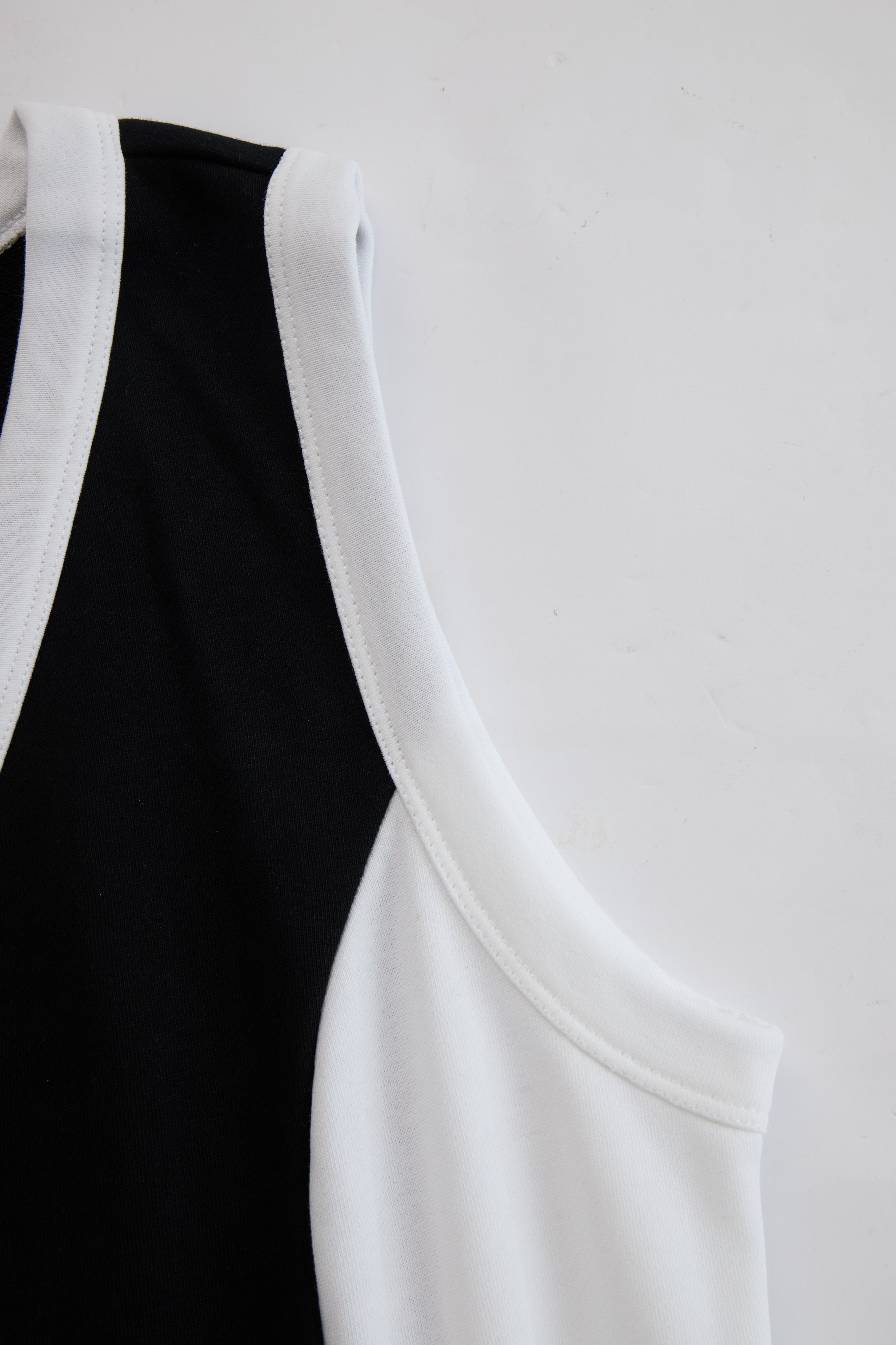 Casual Retro Sporty Black And White Color-blocked V-neck Half-zip Jumpsuit