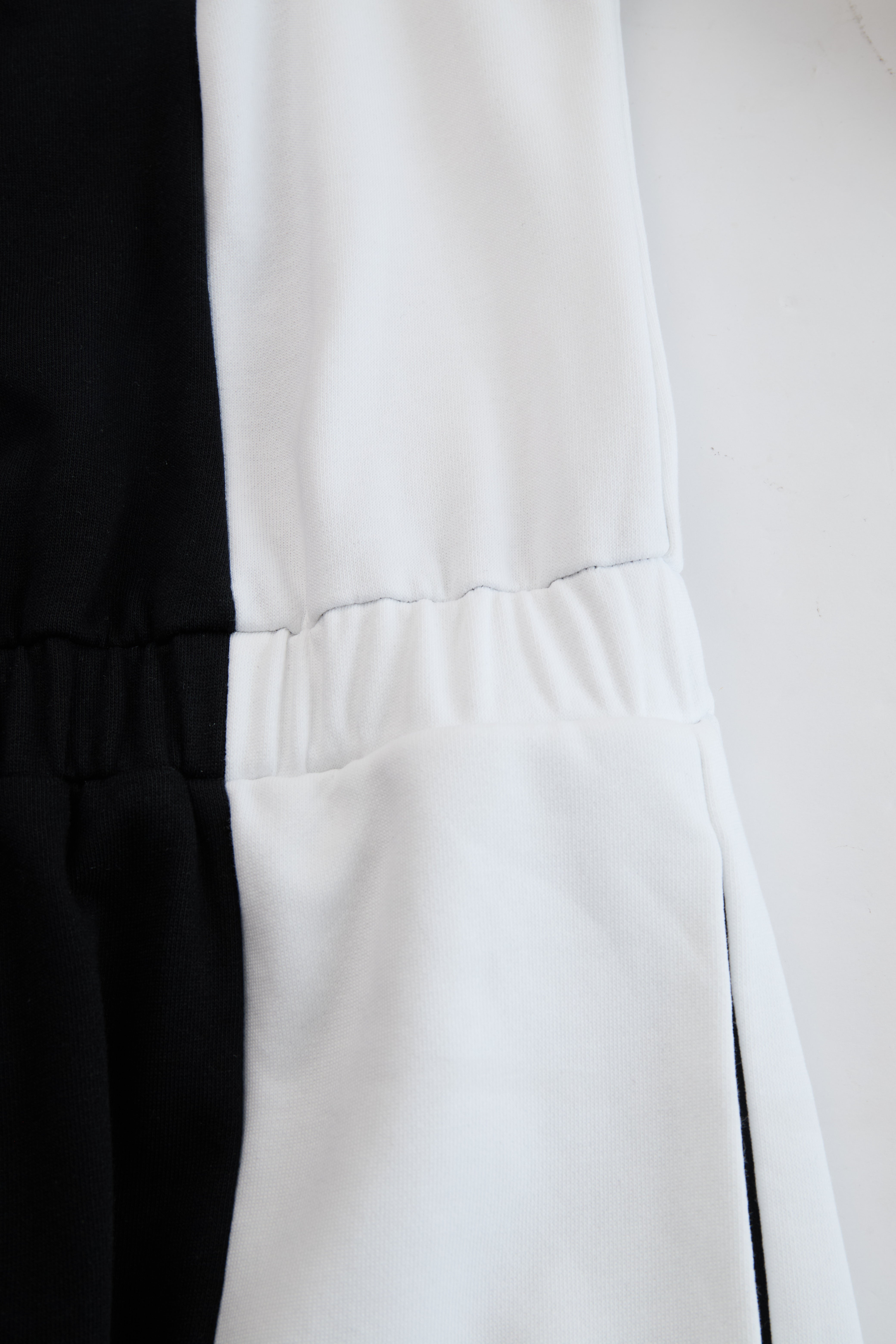 Casual Retro Sporty Black And White Color-blocked V-neck Half-zip Jumpsuit