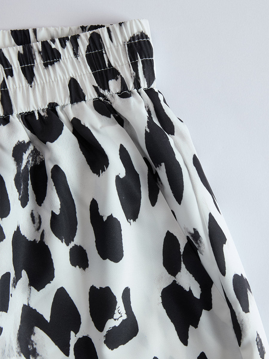 Modern And Stylish White Leopard Print Chiffon Pants